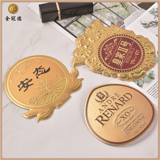 酒瓶金屬標(biāo)貼，酒盒包裝標(biāo)牌銘牌。